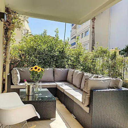Apartment Palm With A Swimming Pool *